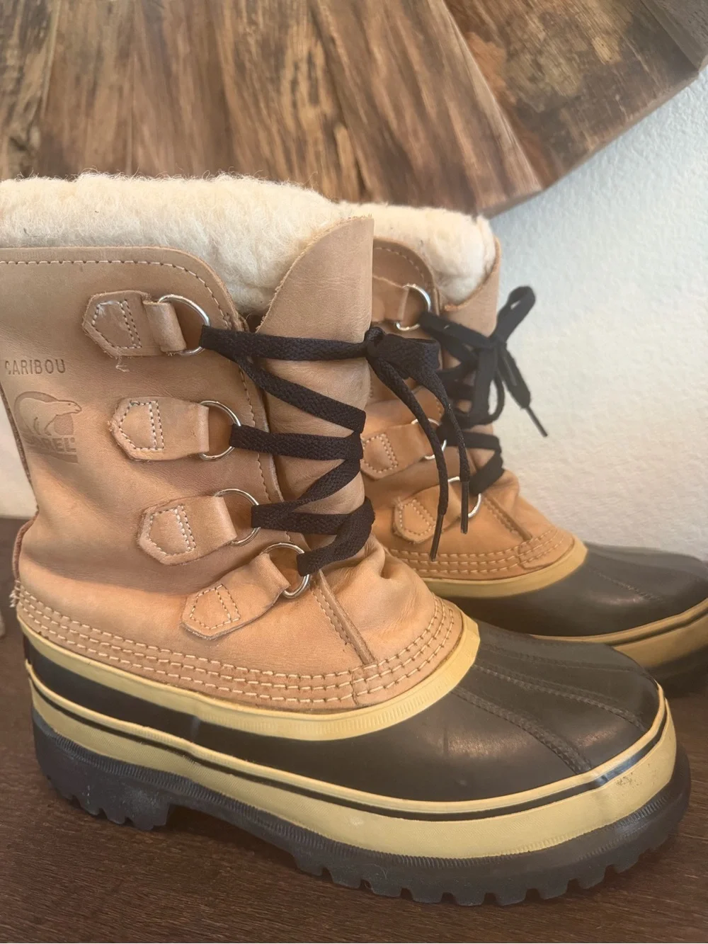 Sorel Women's Caribou Boots Size 7